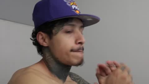 Snapshot of trieone chatting on January 9, 2025, 4:41 am - trieone online show from January 9, 2025, 4:41 am