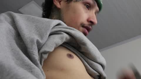 Snapshot of trieone chatting on January 17, 2025, 6:57 am - trieone online show from January 17, 2025, 6:57 am