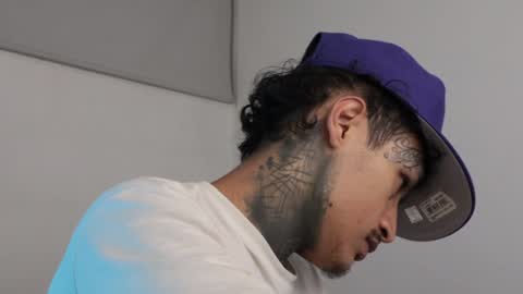 Snapshot of trieone chatting on February 5, 2025, 6:02 am - trieone online show from February 5, 2025, 6:02 am