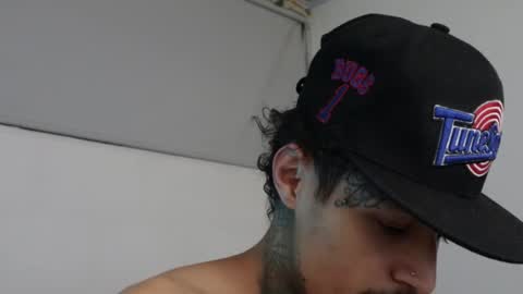 Snapshot of trieone chatting on February 10, 2025, 4:19 am - trieone online show from February 10, 2025, 4:19 am