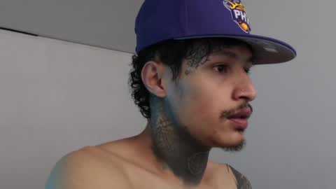 Snapshot of trieone chatting on February 27, 2025, 4:20 am - trieone online show from February 27, 2025, 4:20 am