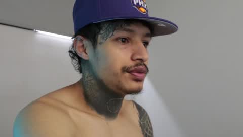 Snapshot of trieone chatting on February 28, 2025, 5:37 pm - trieone online show from February 28, 2025, 5:37 pm