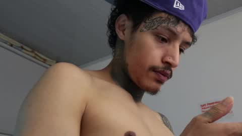 Snapshot of trieone chatting on March 1, 2025, 4:15 am - trieone online show from March 1, 2025, 4:15 am