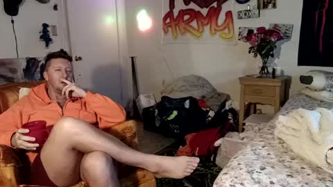 Snapshot of trillnonymau5 chatting on December 10, 2024, 1:22 pm trillnonymau5 online show from December 10, 2024, 1:22 pm