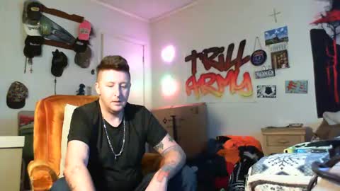 Snapshot of trillnonymau5 chatting on January 8, 2025, 5:26 pm trillnonymau5 online show from January 8, 2025, 5:26 pm