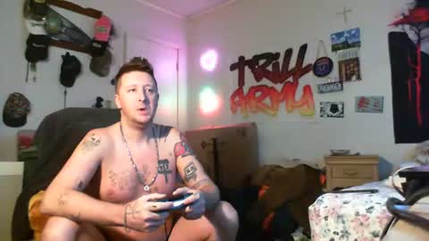 Snapshot of trillnonymau5 chatting on January 11, 2025, 7:27 pm trillnonymau5 online show from January 11, 2025, 7:27 pm