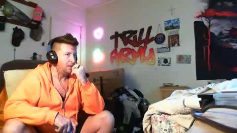 Snapshot of trillnonymau5 chatting on January 13, 2025, 6:27 pm trillnonymau5 online show from January 13, 2025, 6:27 pm