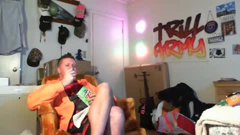 Snapshot of trillnonymau5 chatting on January 21, 2025, 6:22 am trillnonymau5 online show from January 21, 2025, 6:22 am