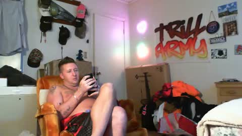 Snapshot of trillnonymau5 chatting on January 21, 2025, 9:24 am trillnonymau5 online show from January 21, 2025, 9:24 am