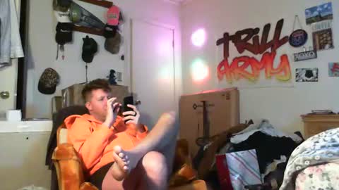 Snapshot of trillnonymau5 chatting on January 22, 2025, 4:44 am trillnonymau5 online show from January 22, 2025, 4:44 am