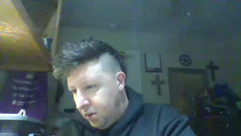 Snapshot of trillnonymau5 chatting on February 14, 2025, 11:42 pm trillnonymau5 online show from February 14, 2025, 11:42 pm