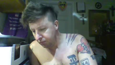 Snapshot of trillnonymau5 chatting on February 24, 2025, 4:38 am trillnonymau5 online show from February 24, 2025, 4:38 am