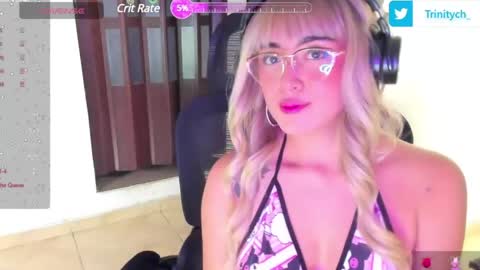 trinitych_ online show from May 10, 2026, 1:38 pm