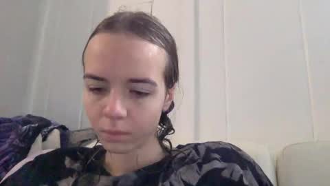 trippybb222 online show from December 19, 2025, 4:36 pm