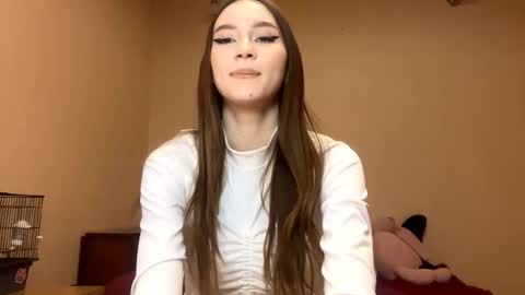 Snapshot of trishaawbrey chatting on October 29, 2025, 1:24 pm Ur Trisha online show from October 29, 2025, 1:24 pm