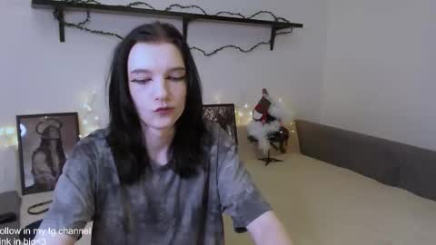 Max  online show from January 11, 2026, 4:56 pm