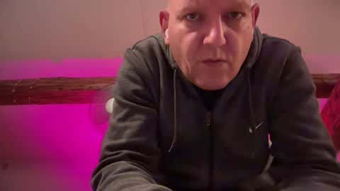 Triton online show from September 25, 2025, 2:59 am