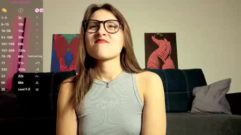 trixibell online show from October 11, 2025, 4:55 am