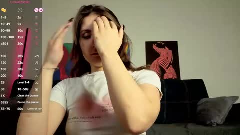 trixibell online show from March 26, 2026, 5:02 am