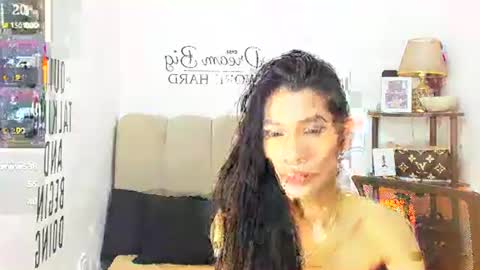 trixie_cockplayer online show from March 4, 2026, 3:23 am