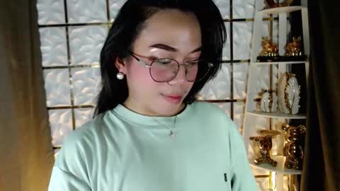 trixie_foxslut online show from March 28, 2026, 1:22 pm