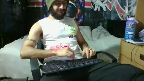 Snapshot of trizquelmen chatting on March 5, 2025, 12:05 am Andrew online show from March 5, 2025, 12:05 am