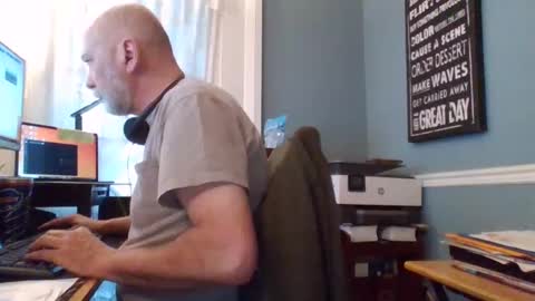 Snapshot of trodgers136 chatting on December 9, 2024, 3:44 pm TRodgers online show from December 9, 2024, 3:44 pm