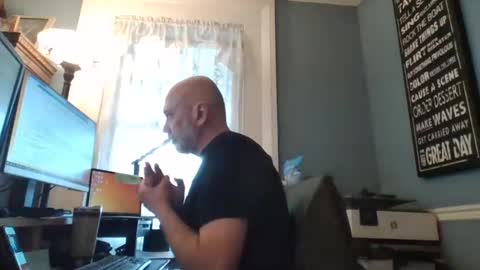 Snapshot of trodgers136 chatting on December 31, 2024, 4:04 pm TRodgers online show from December 31, 2024, 4:04 pm