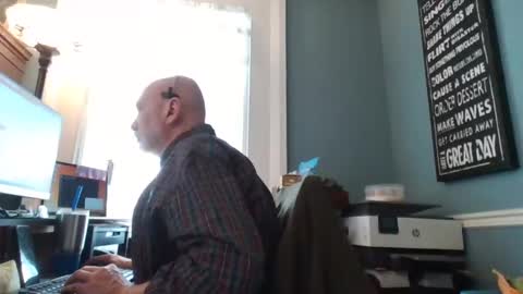 Snapshot of trodgers136 chatting on February 19, 2025, 7:05 pm TRodgers online show from February 19, 2025, 7:05 pm