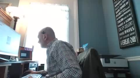 Snapshot of trodgers136 chatting on February 20, 2025, 4:46 pm TRodgers online show from February 20, 2025, 4:46 pm