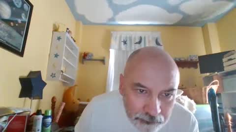 Snapshot of trodgers136 chatting on February 22, 2025, 5:35 pm TRodgers online show from February 22, 2025, 5:35 pm