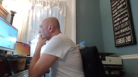 Snapshot of trodgers136 chatting on February 25, 2025, 12:55 pm TRodgers online show from February 25, 2025, 12:55 pm