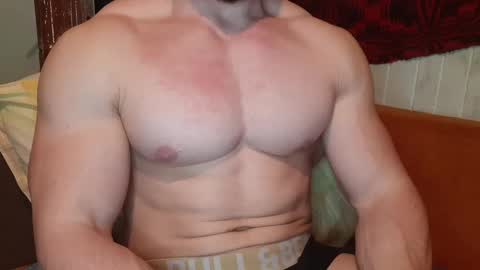 Troncq online show from February 21, 2025, 7:32 pm