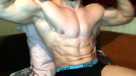 Troncq online show from March 9, 2025, 8:07 am