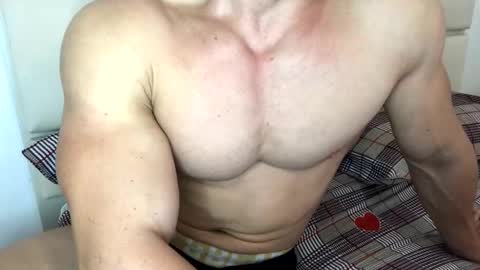 Troncq online show from September 9, 2025, 5:07 am