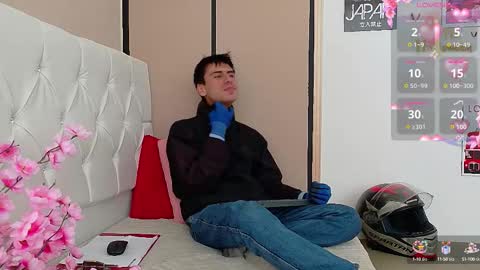 Snapshot of troy_boy20 chatting on October 15, 2025, 7:47 pm Troy online show from October 15, 2025, 7:47 pm