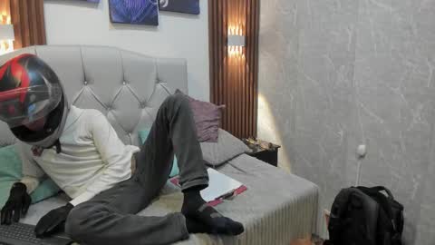 Snapshot of troy_boy20 chatting on October 30, 2025, 7:14 pm Troy online show from October 30, 2025, 7:14 pm