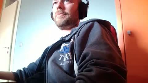 Snapshot of truble1 chatting on February 16, 2026, 11:39 am eros online show from February 16, 2026, 11:39 am