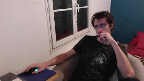 trucdeoufouf online show from January 19, 2025, 6:21 pm