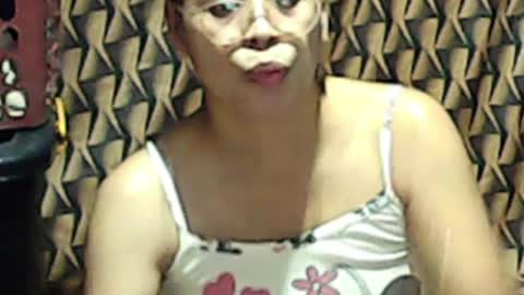 Snapshot of truefilipinabeauty chatting on April 11, 2026, 11:25 am emily online show from April 11, 2026, 11:25 am