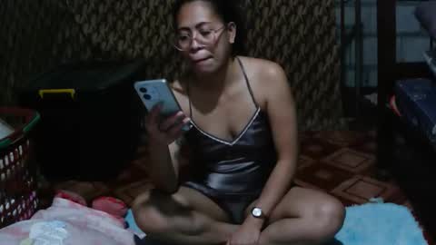 Snapshot of truefilipinabeauty chatting on April 24, 2026, 12:29 pm emily online show from April 24, 2026, 12:29 pm