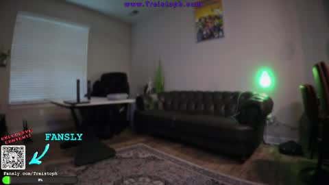 Snapshot of trystoph chatting on May 15, 2026, 12:45 pm Treistoph online show from May 15, 2026, 12:45 pm