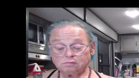 Snapshot of ts_evangeline chatting on November 12, 2025, 8:26 am Evangeline online show from November 12, 2025, 8:26 am