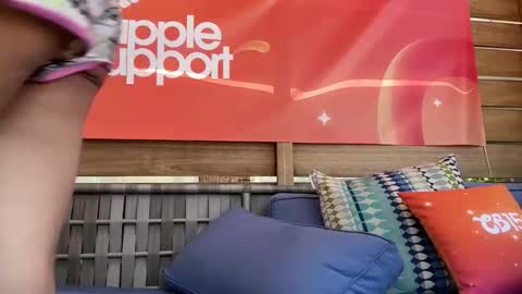 Jessie online show from April 21, 2026, 8:01 pm