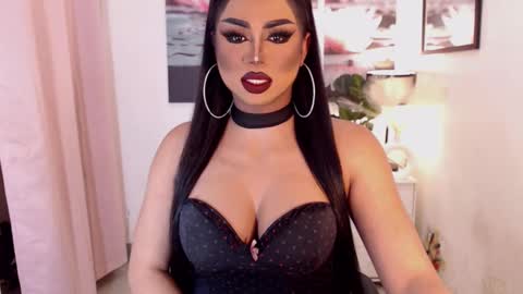 Snapshot of tsdarkdevon chatting on February 22, 2025, 11:02 am tsdarkdevon online show from February 22, 2025, 11:02 am