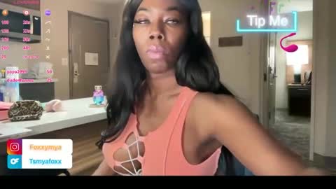 tsfoxx online show from February 18, 2026, 11:44 pm