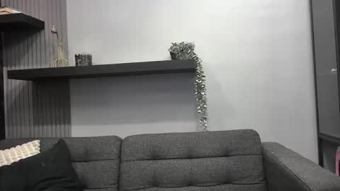 Lexi Longg online show from February 3, 2026, 2:53 am