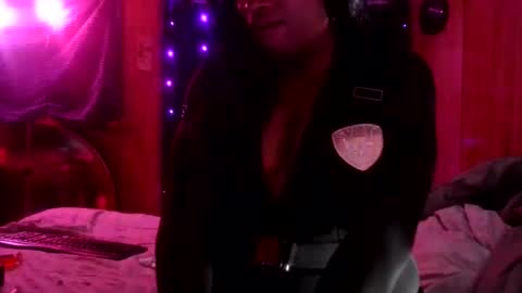 Snapshot of tsnitra chatting on October 25, 2025, 8:58 pm TsNitra online show from October 25, 2025, 8:58 pm