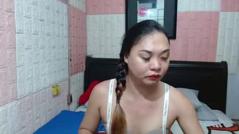 Snapshot of tssimplycutiets chatting on February 24, 2026, 10:35 am Kirei online show from February 24, 2026, 10:35 am