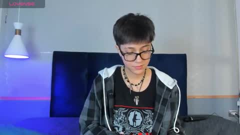 Maru online show from November 12, 2025, 9:14 pm